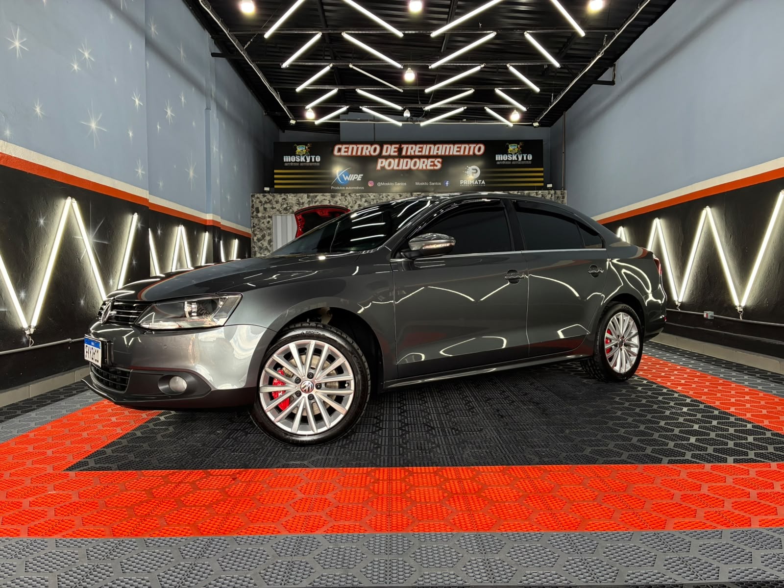 Volkswagen Jetta - Lavagem Detalhada
